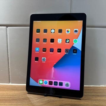 Apple iPad (5th Generation) 128GB Wifi - Mobiele telefoon