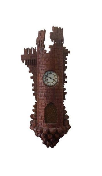 Wandklok - Hout - De helft van XX - middeleeuwse toren