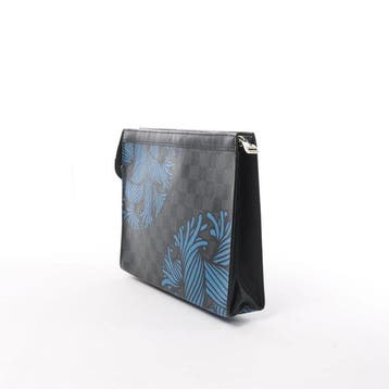 Louis Vuitton - Pochette Voyage - Pochette, Handtassen en Accessoires, Nieuw