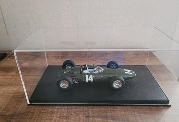 1:18 - Modelauto - GP Replicas BRM P57 #3 Graham Hill -, Nieuw