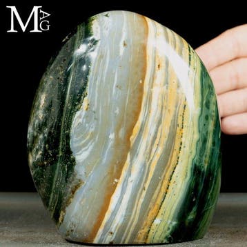 Agate bandée naturelle au motif rare – Madagascar – Forme