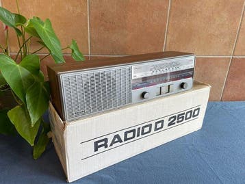 Philips - D-2500 Radio
