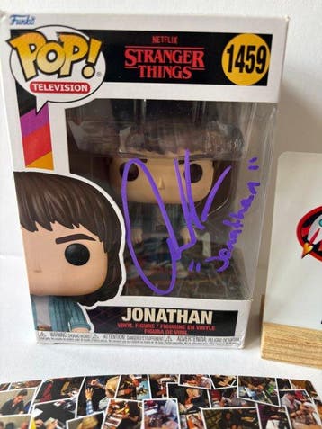 Stranger Things - signed by Charlie Heaton - Funko, Nieuw