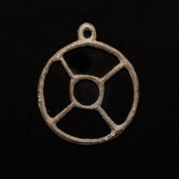 Bronstijd Brons Zonamulet - 49 mm (Zonder minimumprijs)