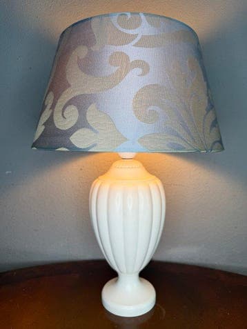 Wedgwood - Tafellamp - Keramiek, Textiel - Wedgwood 45 cm!, Nieuw