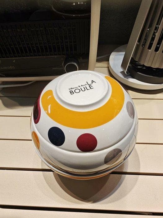 Villeroy & Boch - LA PETITE BOULE Memphis Spherical Stacking, Antiek en Kunst, Antiek | Meubels | Tafels