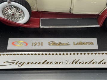 Signature Models 1:18 - Modelauto - 1934 Duesenberg Derham, Nieuw
