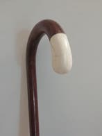 Wandelstok - mahagonihout been - Edwardiaans