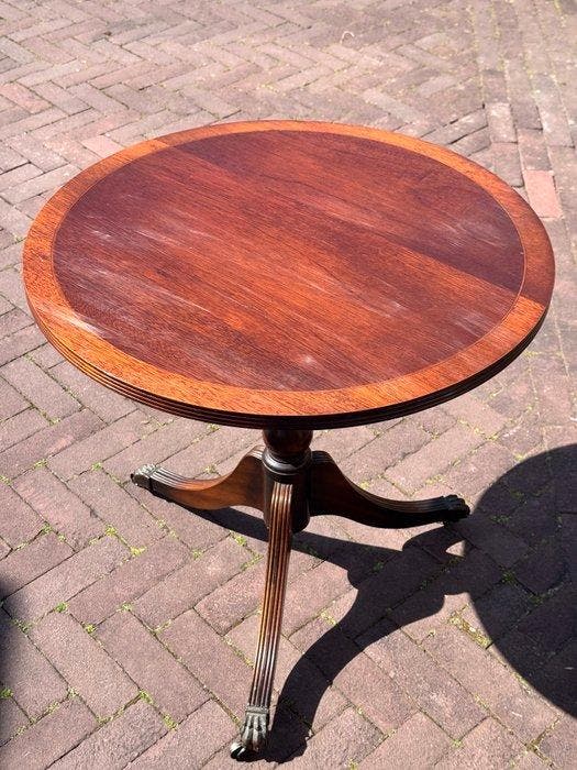 reproductie eind 20e eeuw - Table basse - avec des pattes de, Antiquités & Art, Antiquités | Autres Antiquités