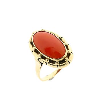 Vintage gouden ring met bloedkoraal, Handtassen en Accessoires, Ringen, Gebruikt, Ophalen of Verzenden, Kleiner dan 17, Met edelsteen