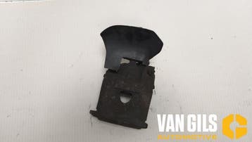 Remklauw (Tang) links-voor Volkswagen Polo O209712
