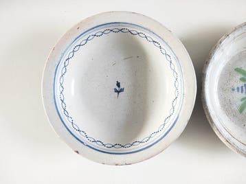 Bournais Tours (1) - Bord (2) - Fleurs et brindilles, cul