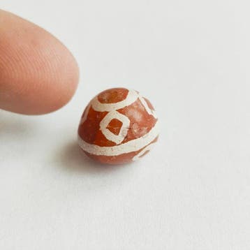 Oud-Birmese, Pyu-staten Geëtst agat Ronde kraal-talisman met