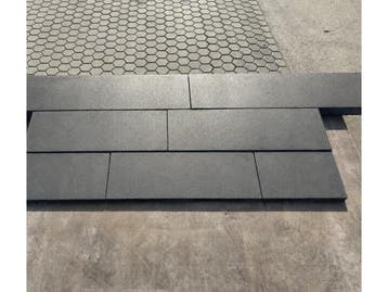 Veiling - 23,04 M2 Betontegel Black 30x120x6 Cm, Nieuw
