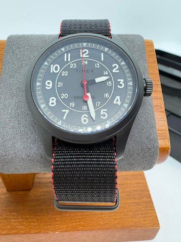 Timex - BRIEFING × TIMEX Expedition Field Watch 36mm – Solar, Nieuw