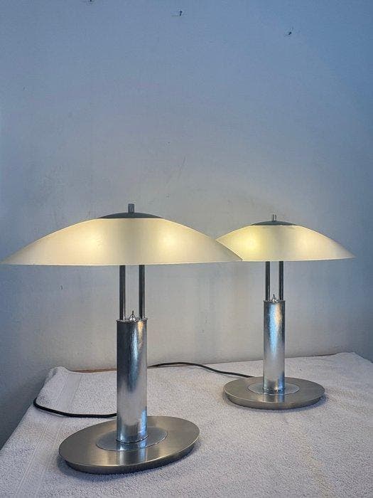 TRIO Leuchten - Tafellamp (2) - Metaal, Glas, Antiquités & Art, Antiquités | Meubles | Chaises & Canapés