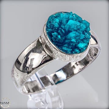 Bague Cavansite en argent 925 – Bleu intense rencontre
