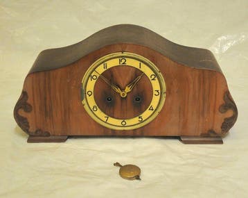 Tafel/bureauklokken - Hout, Messing - 1930-1940