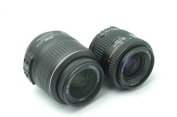 Nikon Nikon AF-S DX NIKKOR 18-55mm 1:3.5-5.6G VRNikon AF