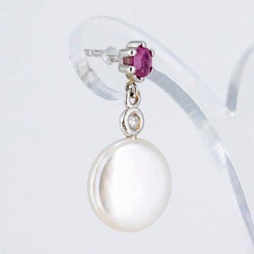 Oorbellen - 18 karaat Witgoud Robijn - Diamant