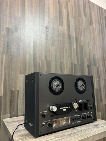 Akai - GX-4000D / 4-Track 2-Channel Stereo Reel-to-reel deck