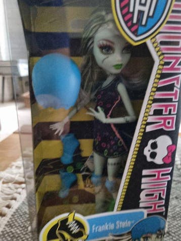 Mattel - Pop Frankie Stein - 2010-2020 - V.S.