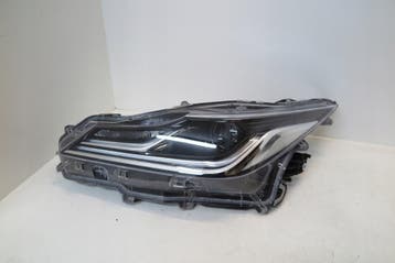 voorlamp links voor Toyota Corolla E21 Sedan 81150-02T51, Verzenden, Gebruikt