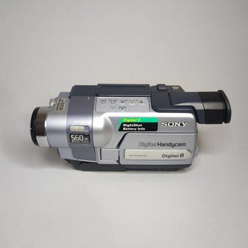 Sony DCR-TRV145E PAL Video8 camera
