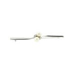 Witgouden smalle broche met parel en diamanten; 0,06 ct., Bijoux, Sacs & Beauté, Broches, Ophalen of Verzenden