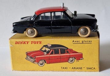 Dinky Toys 1:43 - Voiture miniature - Simca Ariane taxi
