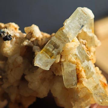 Aquamarijn kristalcluster in Topkwaliteit bij Matrix!- 27.71, Verzamelen, Mineralen en Fossielen