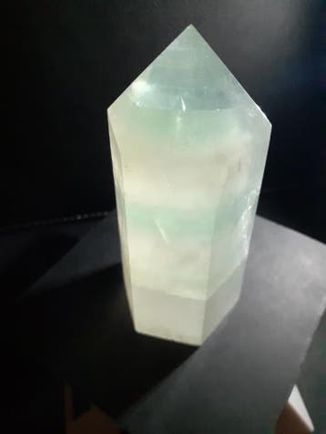 Bicolor Green fluorite Tower - 10 cm high - Natural Fluorite, Handtassen en Accessoires, Verzenden, Nieuw