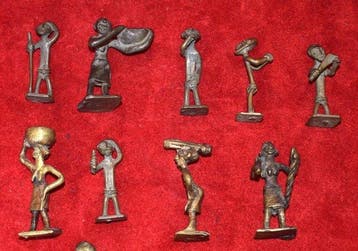 Set van 12 traditionele Afrikaanse figuren - Dagelijks leven