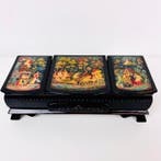 Sieradendoos - Russische handgeschilderde lakdoos,