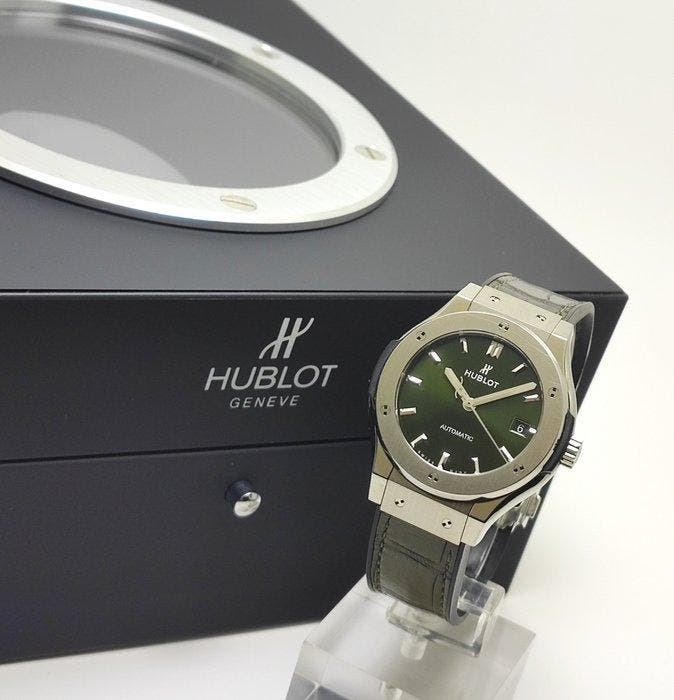 Hublot - Classic Fusion Titanium “Green Dial” -, Bijoux, Sacs & Beauté, Montres | Hommes