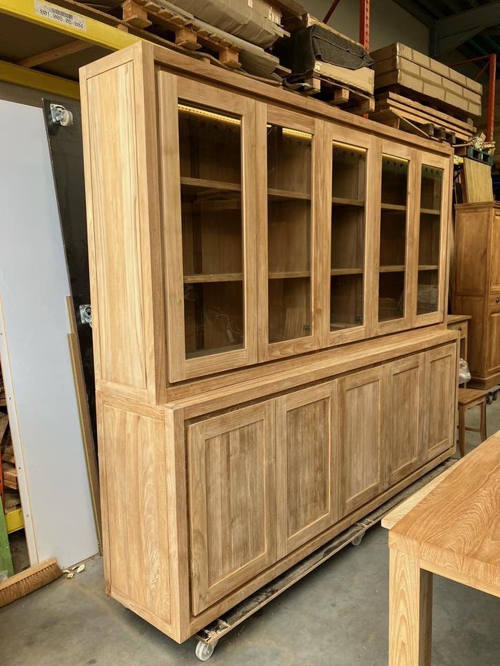 MERAPI vitrinekasten, Huis en Inrichting, Kasten | Buffetkasten, 200 cm of meer, Met lade(s), Met plank(en), Nieuw, Teakhout, Verzenden