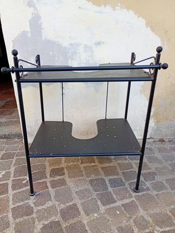 Armoire - Fer forgé - Petit meuble en fer
