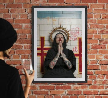 CREATIVE_HUB - Gothic profane Nun