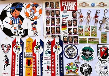 Voetbal memorabilia - collectie van 400 verschillende, Nieuw