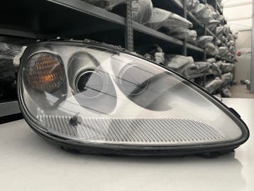 CHEVROLET CORVETTE C6 XENON KOPLAMP RECHTS 25867804, Verzenden, Gebruikt, Chevrolet