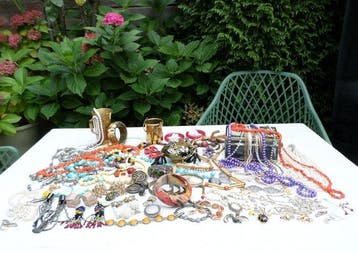 Themacollectie - Sierraden van de Flowerpower tijd