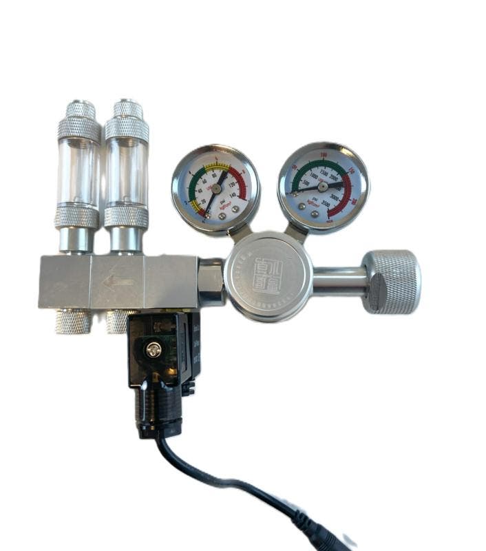 Osaka CO2 drukregelaar PRO incl. magneetventiel en 2 aanslui, Animaux & Accessoires, Poissons | Aquariums & Accessoires, Enlèvement ou Envoi