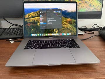 Apple MacBook Pro 15.4-inch (2019) - Laptop