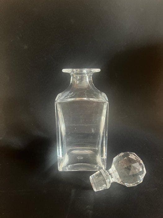 Saint Louis - Fles - Kristal, Antiquités & Art, Antiquités | Meubles | Tables