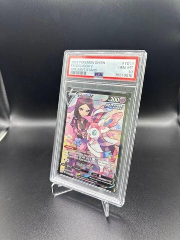 Pokémon - 1 Graded card - Sylveon V TG14 Full art - PSA 10 -