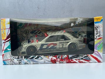 Minichamps, UT 1:18 - Model raceauto - Mercedes C klasse DTM, Nieuw