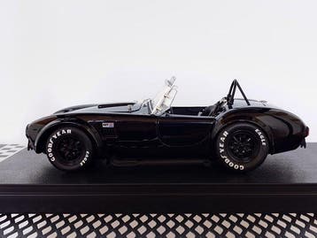 Kyosho 1:18 - Modelauto - Shelby Cobra 427 S/C, Nieuw