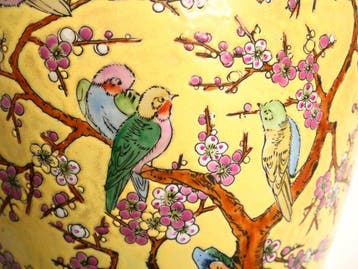 Vase avec couvercle - Porcelaine - 32 cm émaillé peint à la