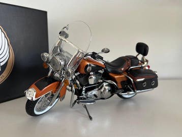 Ertl 1:12 - Model motorfiets - Harley-Davidson 2008