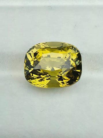 Tweekleurig, Groen, Geel, Bruin Alexandriet - 4.18 ct -